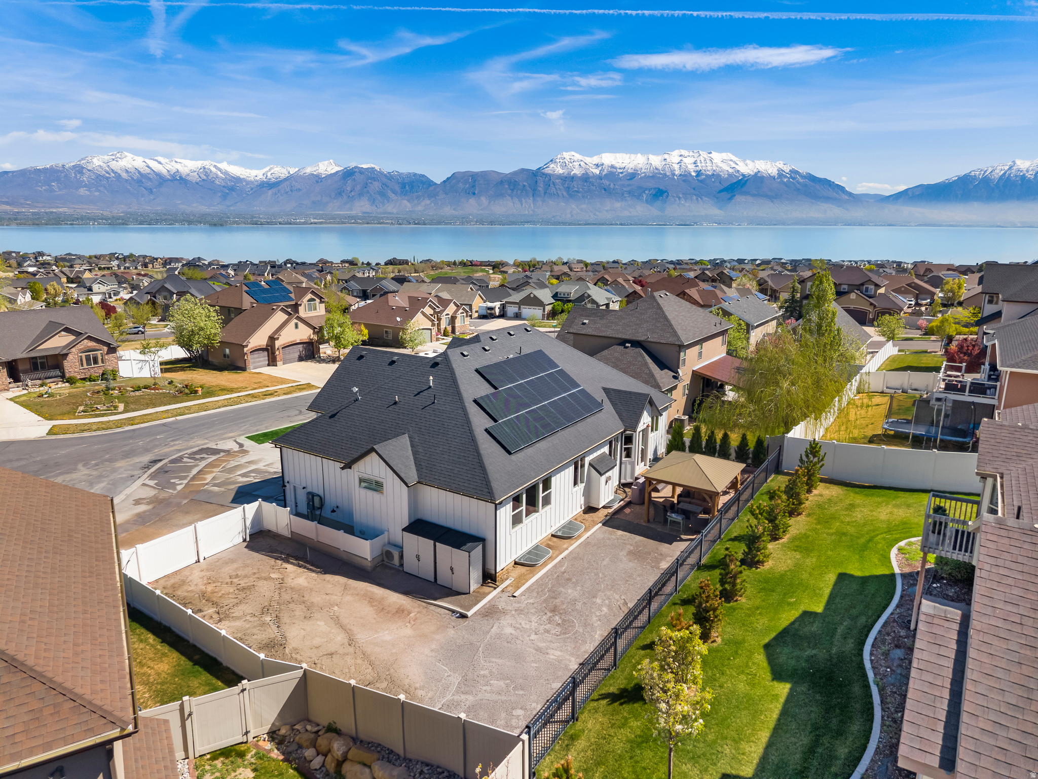 244 W COLUMBINE CIR