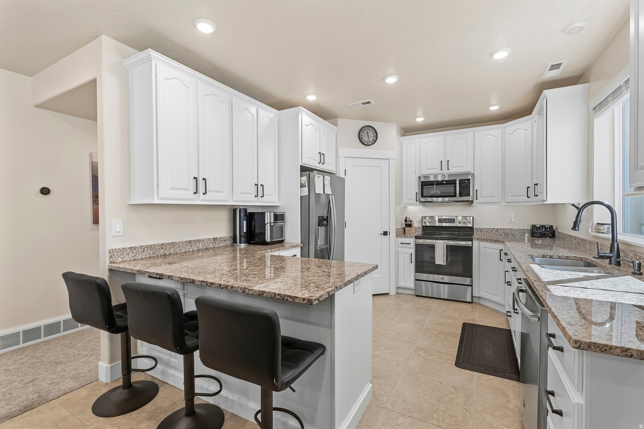 244 W COLUMBINE CIR