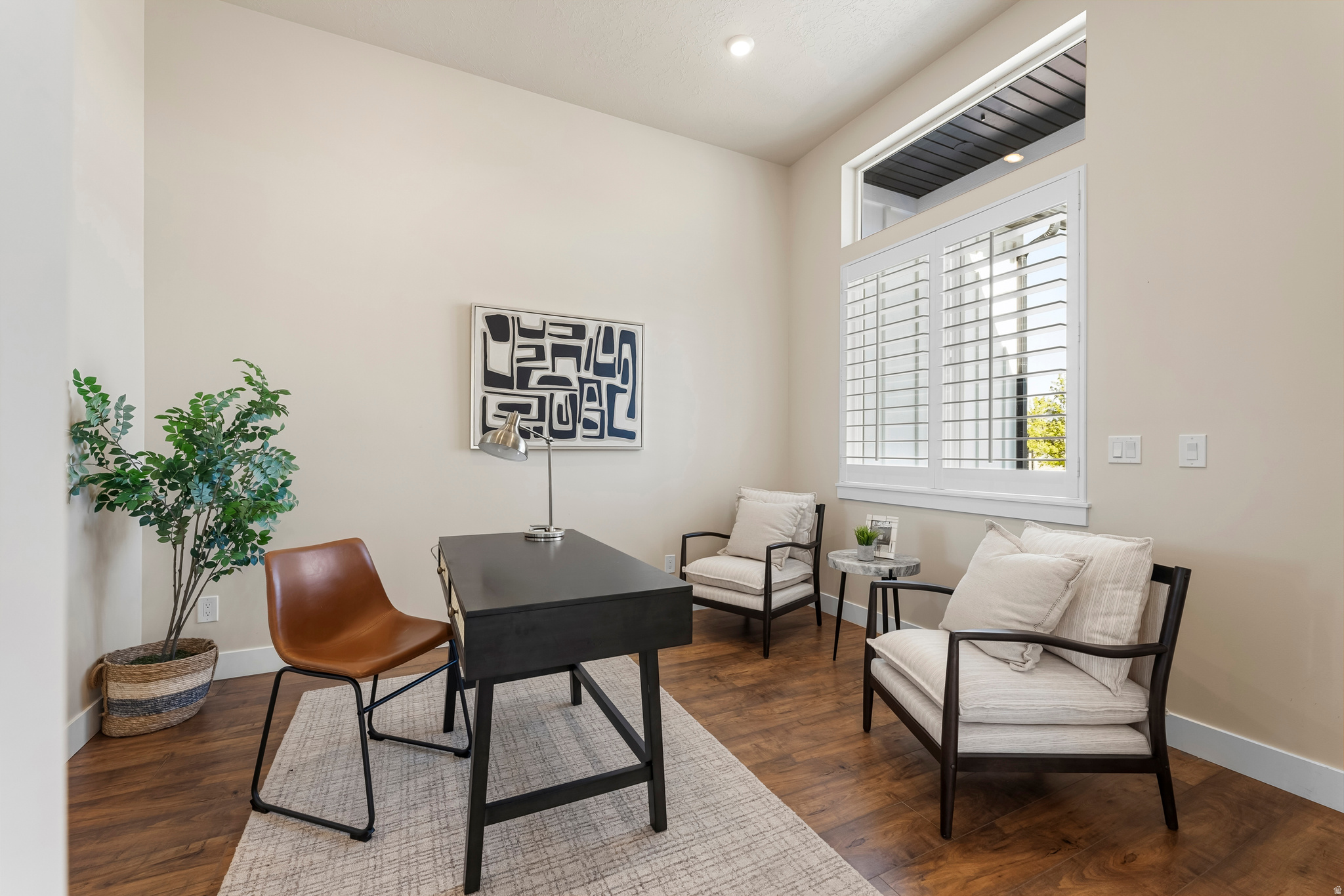 244 W COLUMBINE CIR