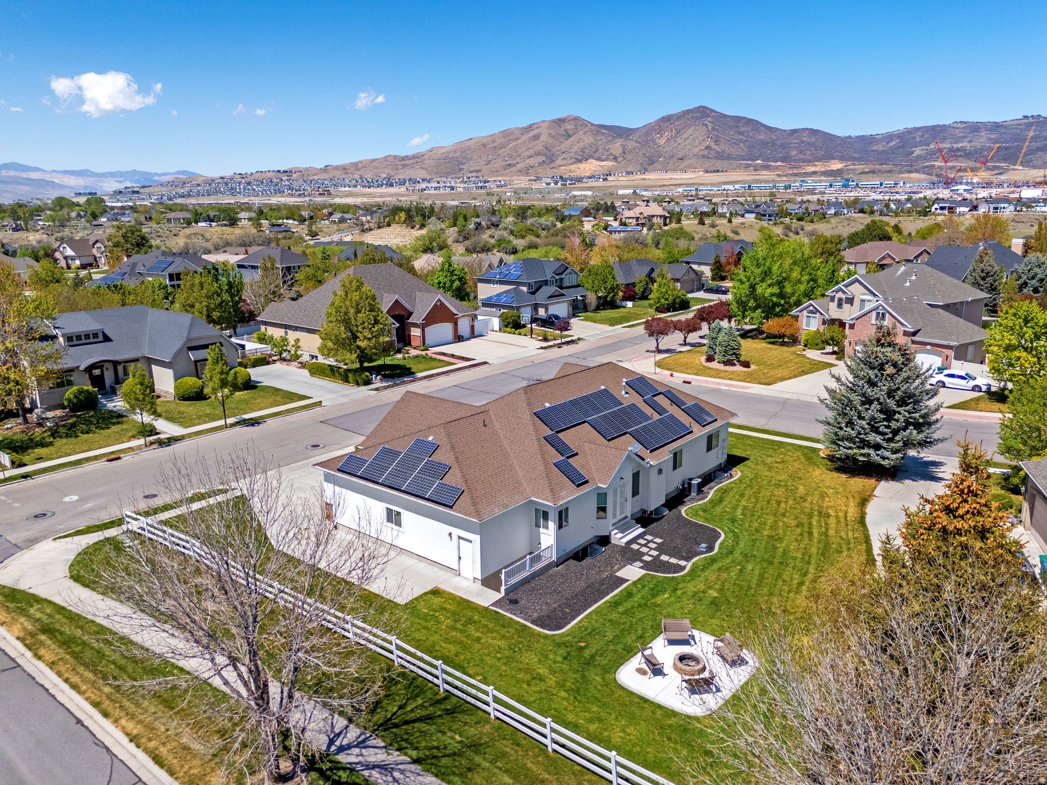 10416 N CANTERBURY DR