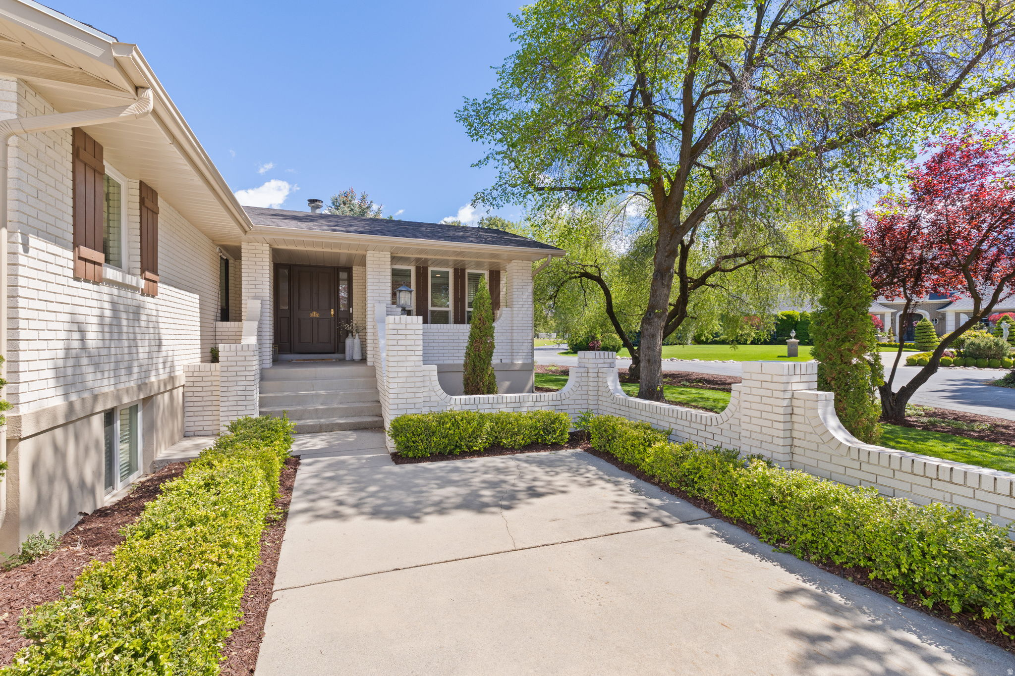 10427 N HIDDEN OAK DR