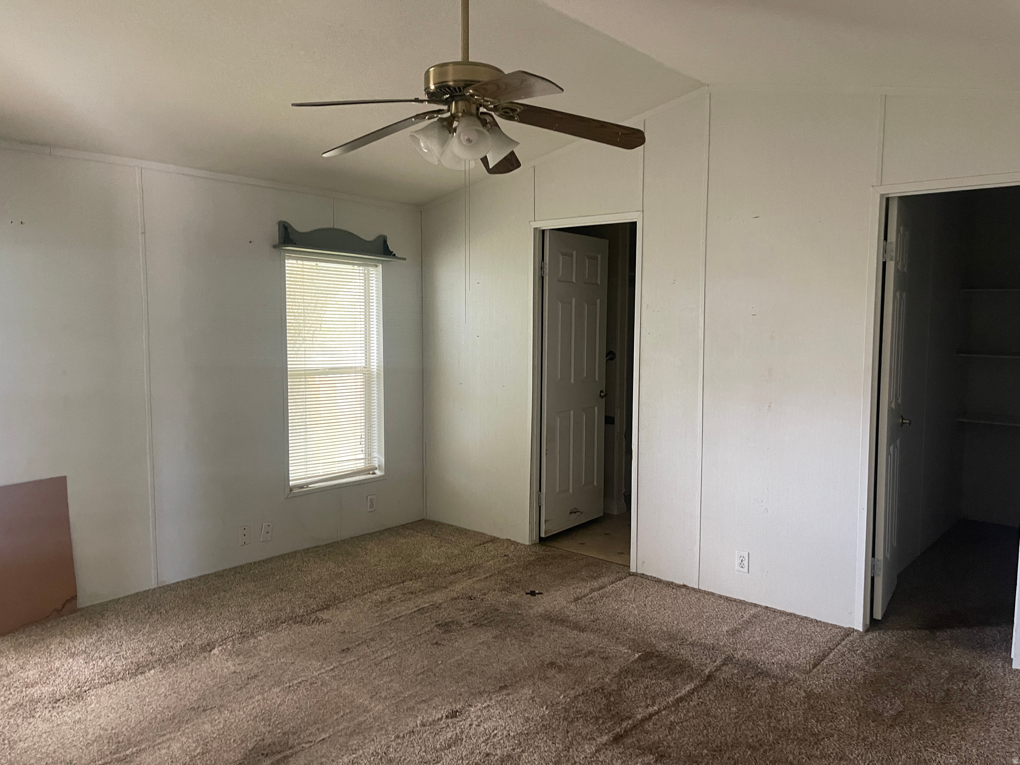 1123 W 465 N