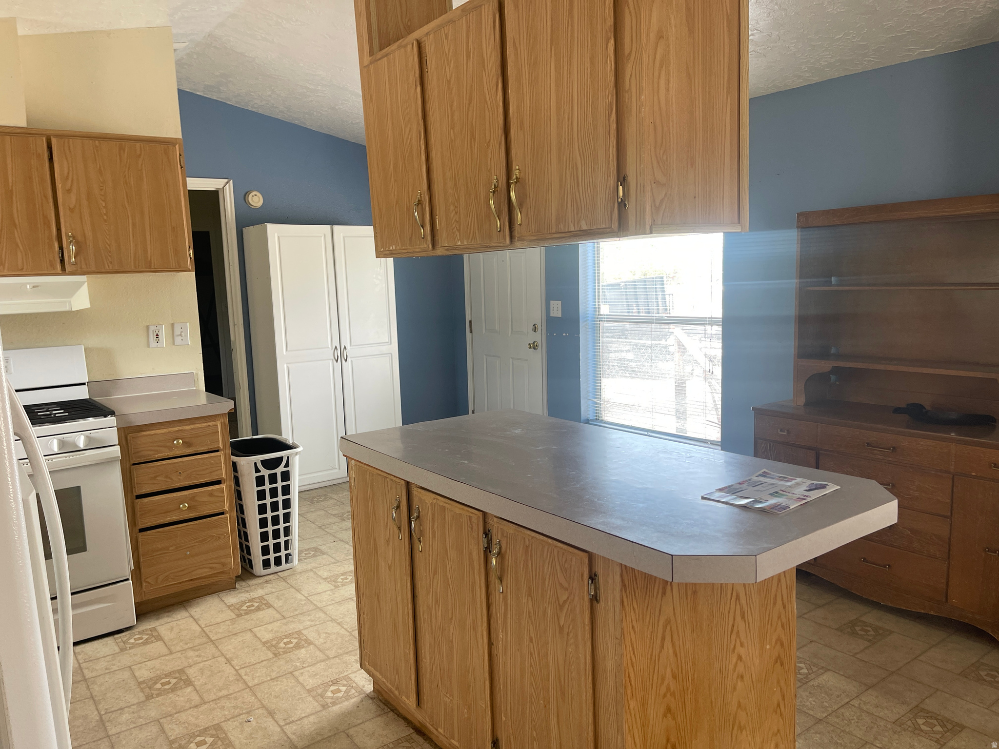1123 W 465 N