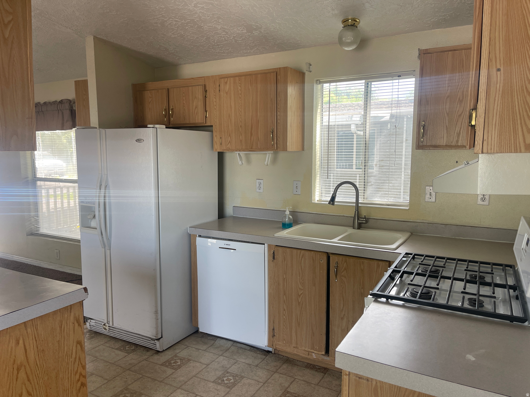 1123 W 465 N
