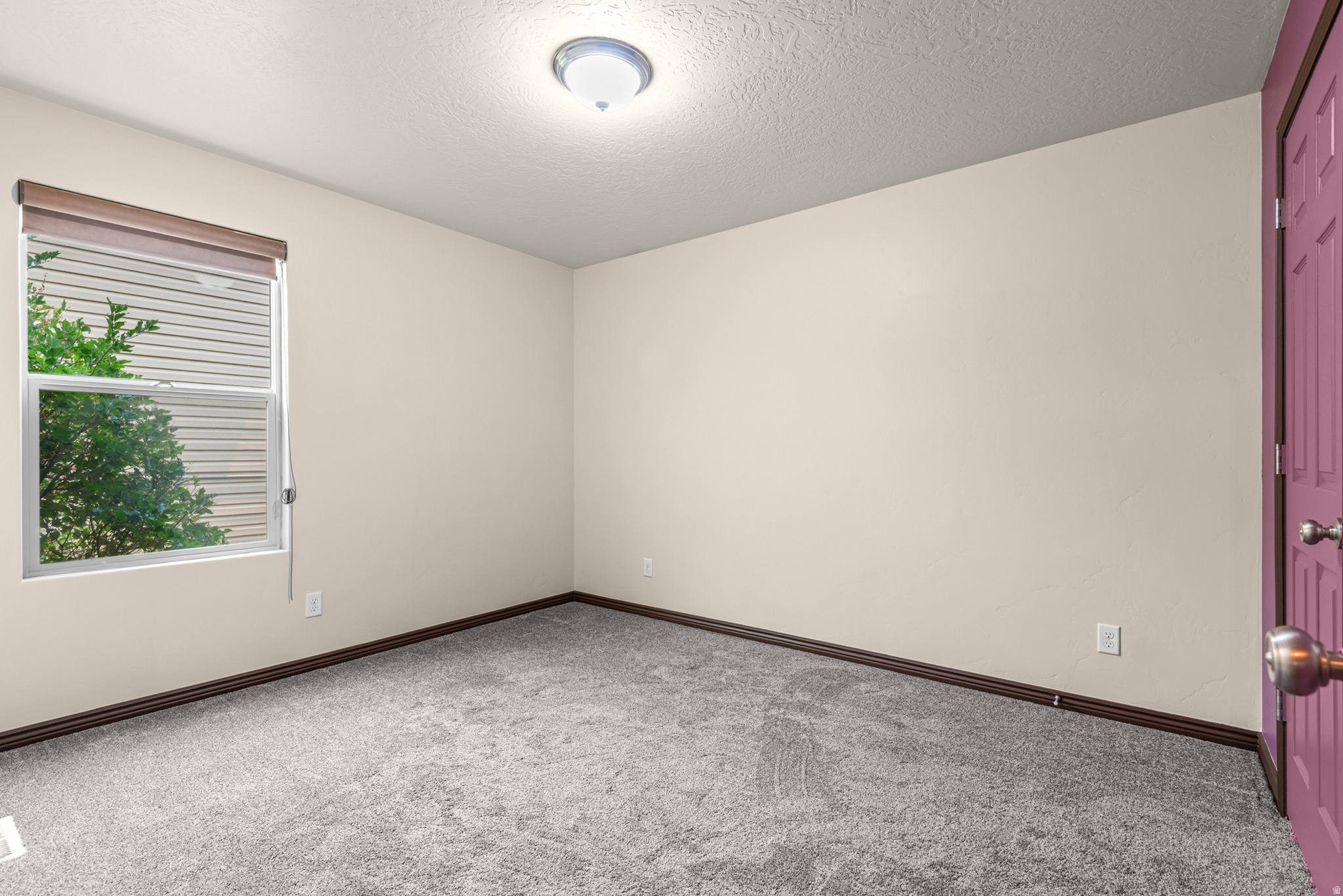 2012 E 1180 S