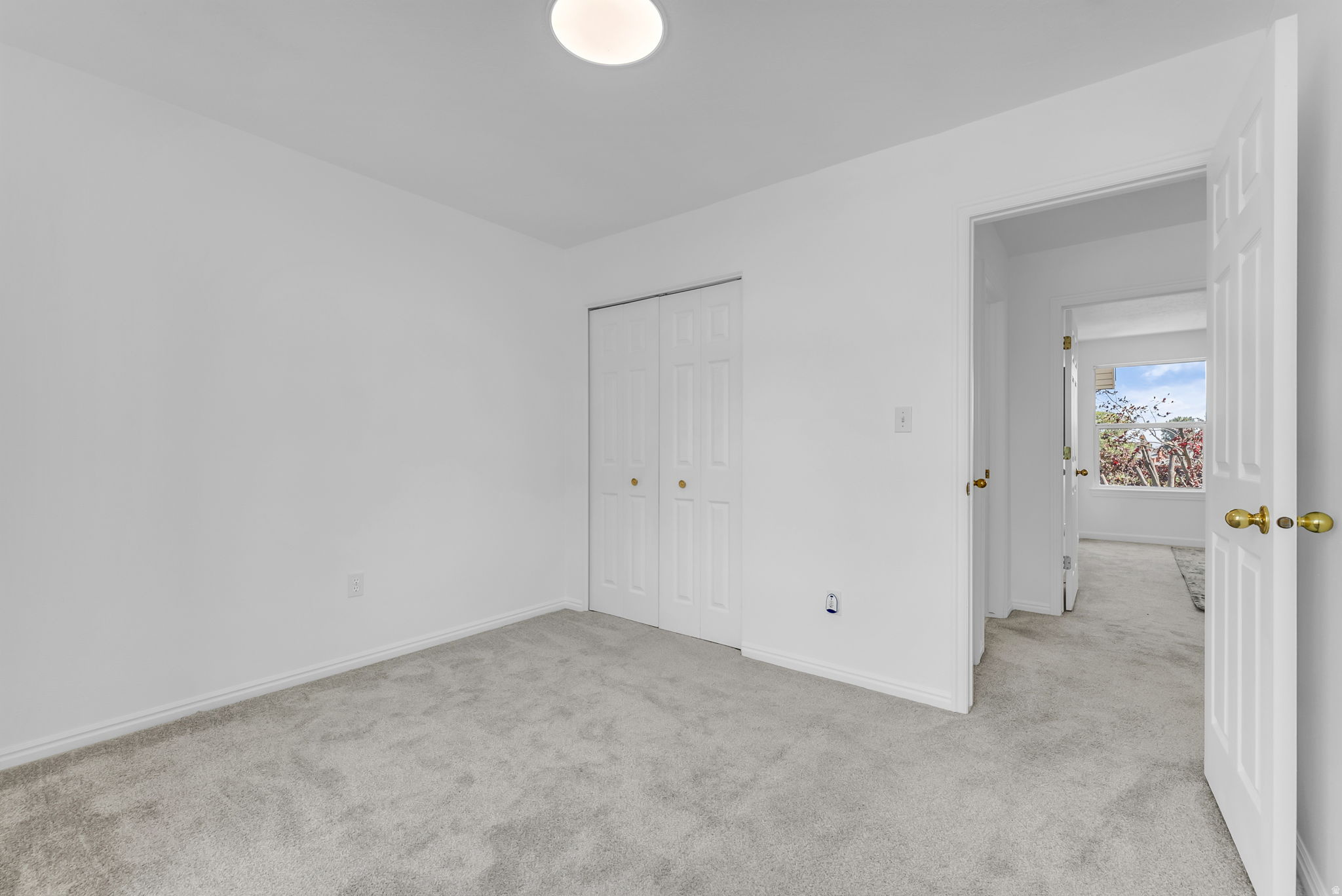 1147 W 1600 N