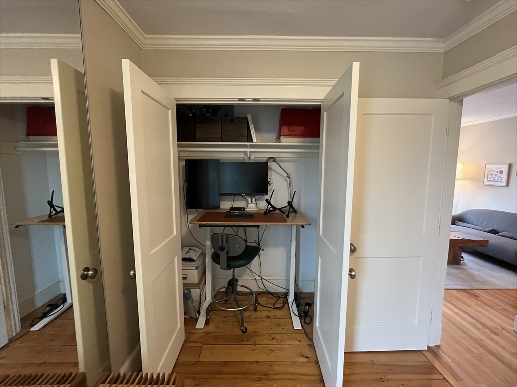 21 Atwood Sq # 3