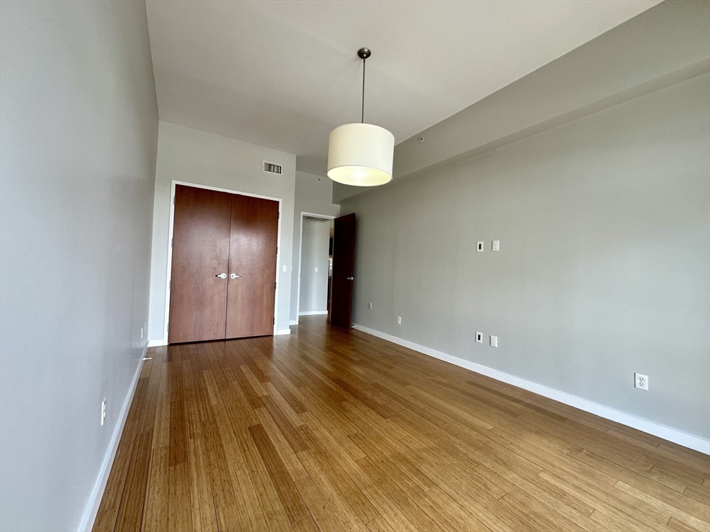 150 Dorchester Ave # 206