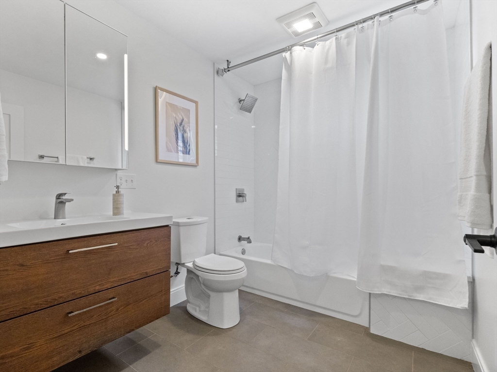 25 Cranston St # 2