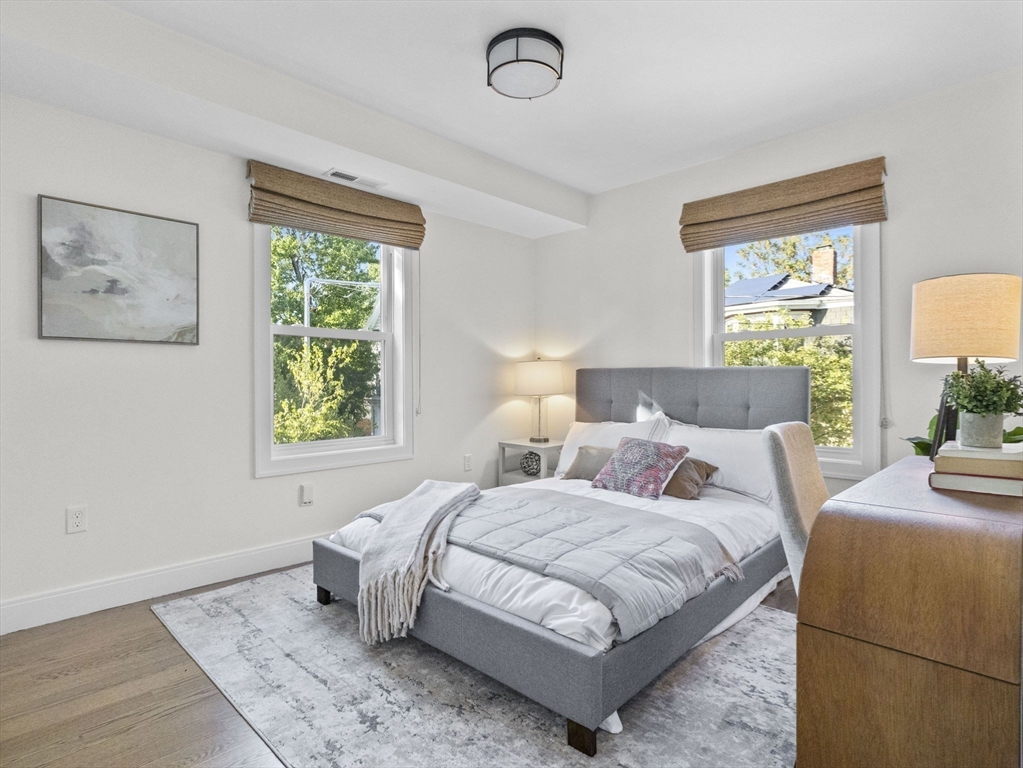25 Cranston St # 2