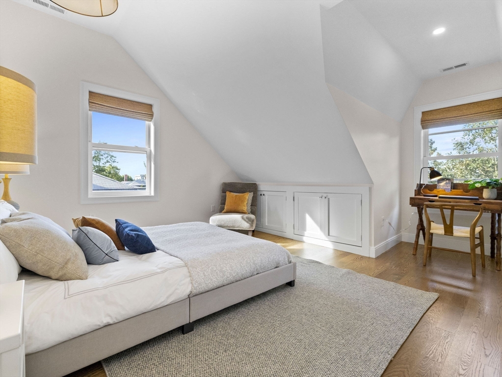 25 Cranston St # 2