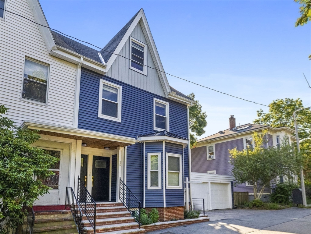 25 Cranston St # 2