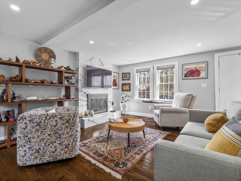19 Cold Spring Road