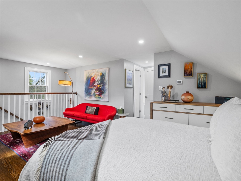 19 Cold Spring Road