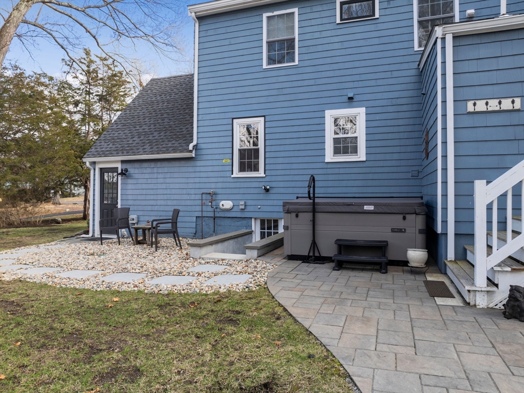 19 Cold Spring Road