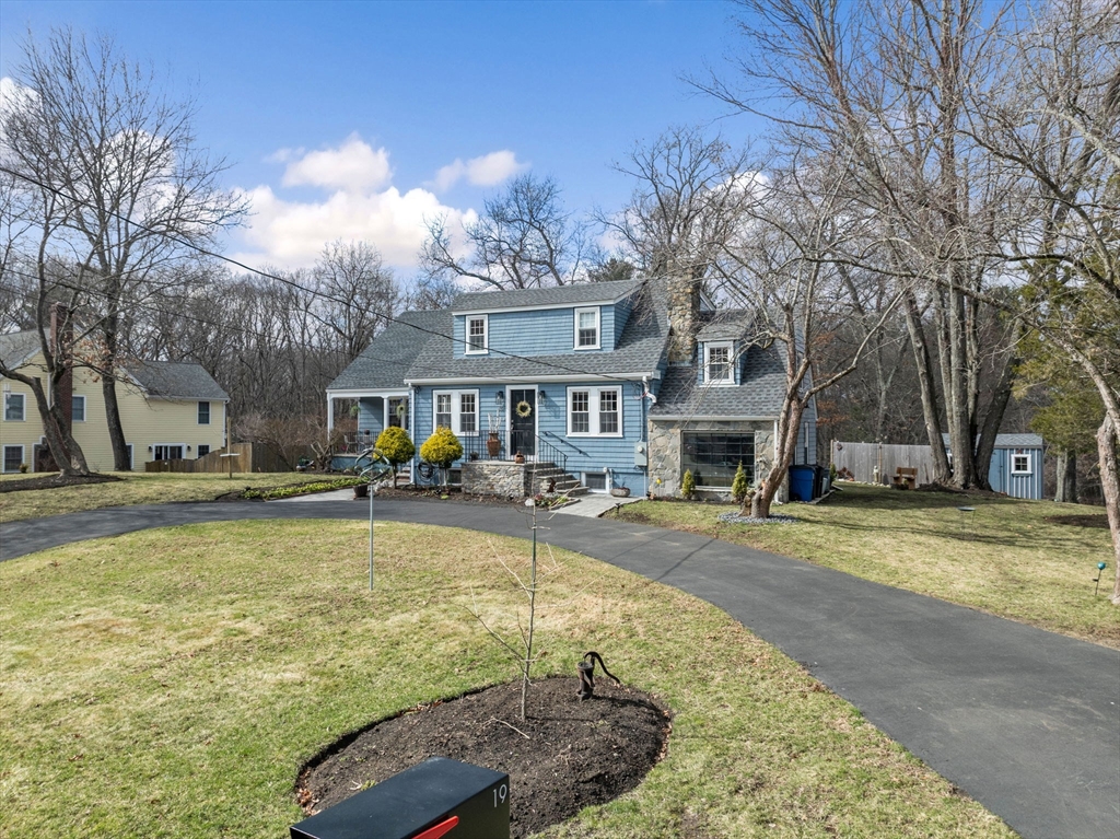 19 Cold Spring Road
