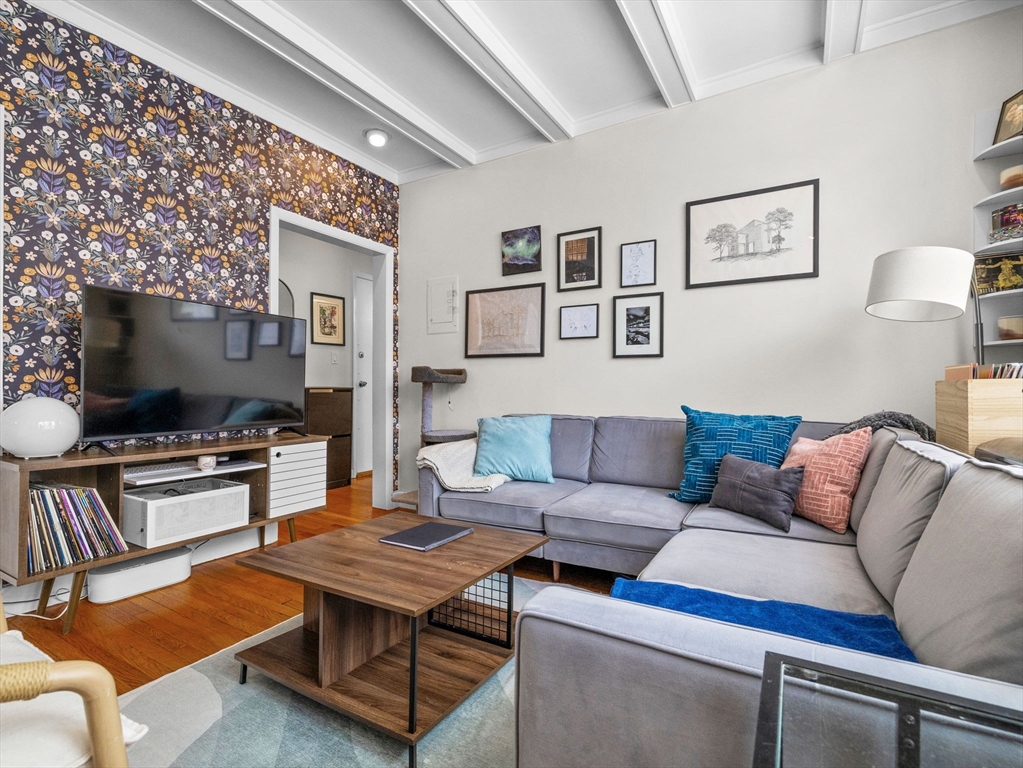 1486 Commonwealth Ave # 4