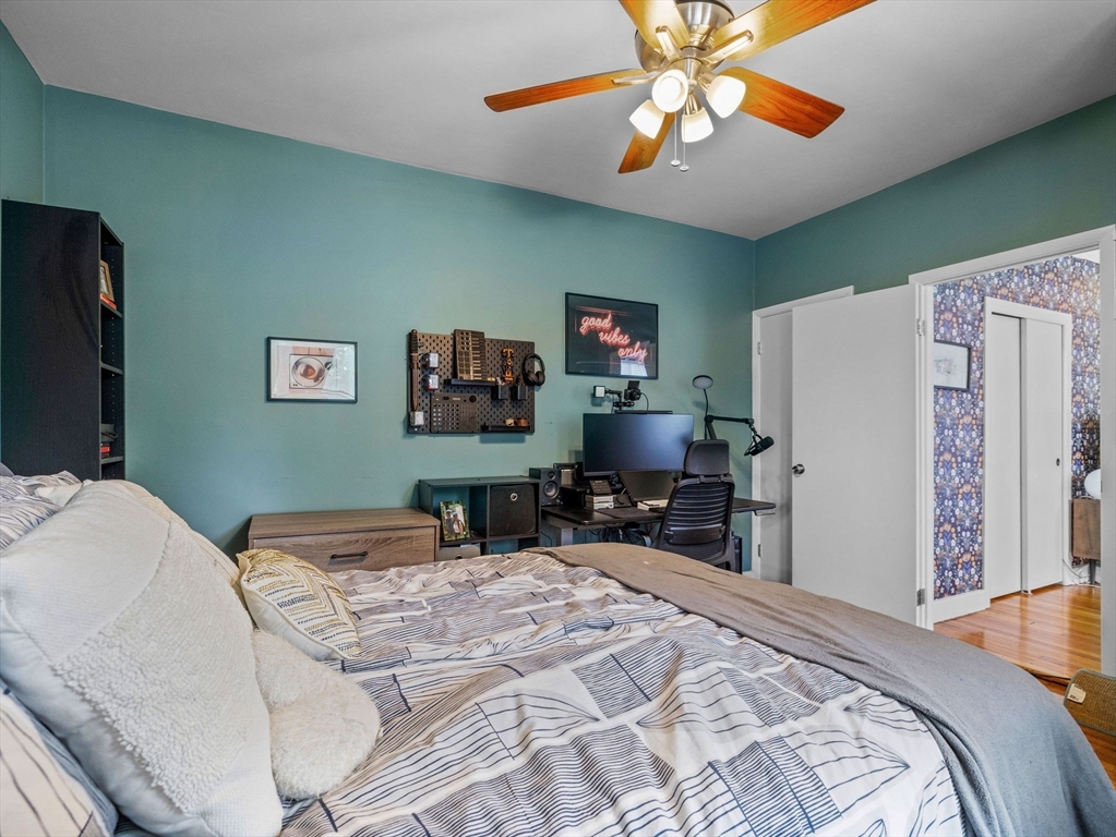 1486 Commonwealth Ave # 4