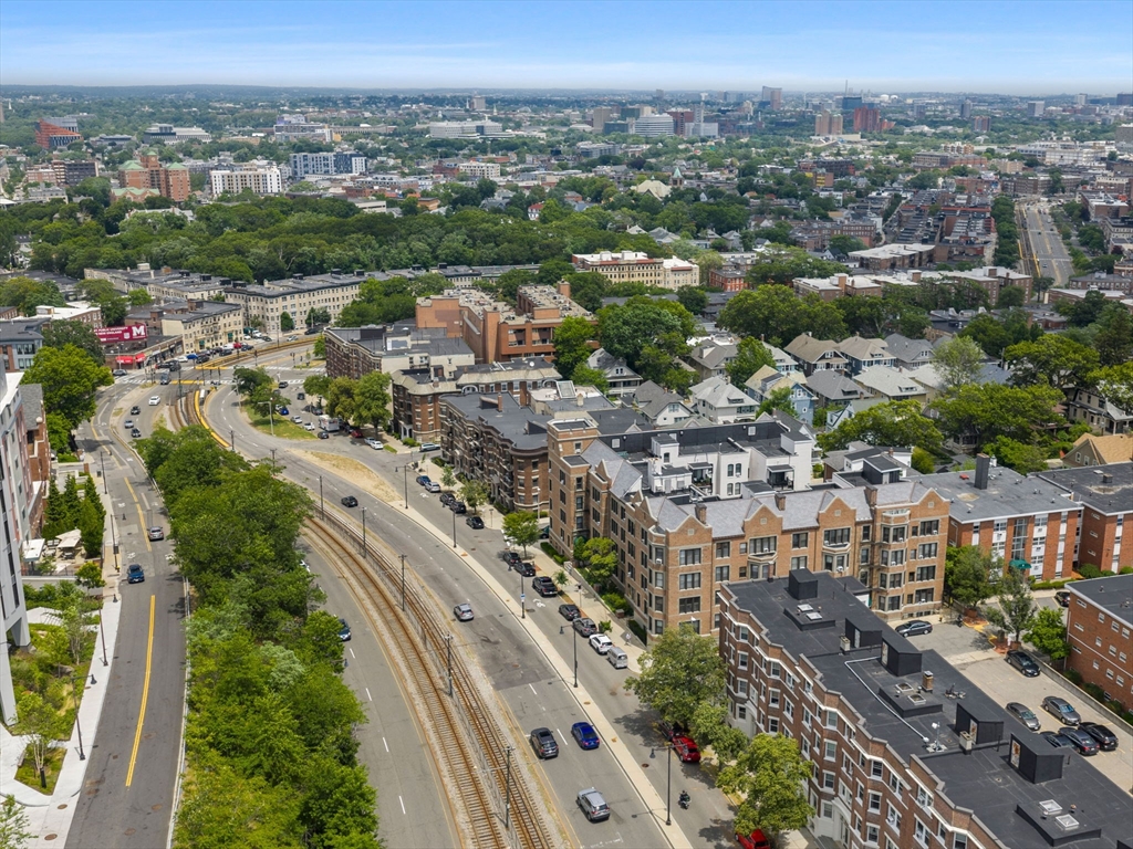 1486 Commonwealth Ave # 4