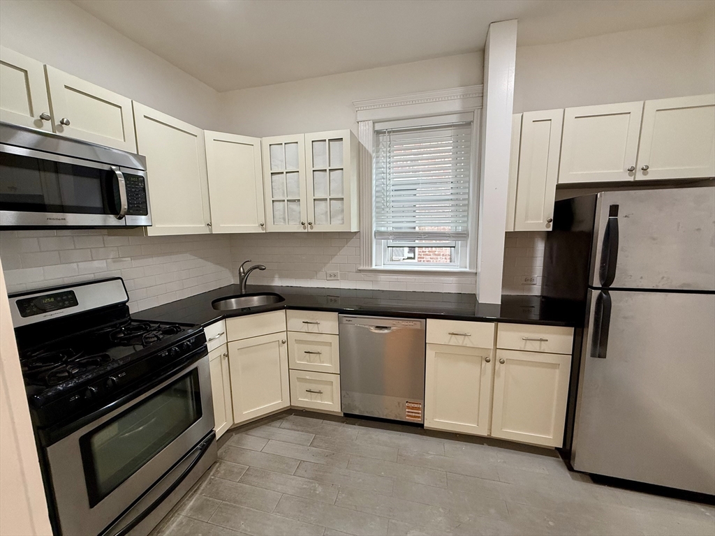 38 Kilsyth Rd # 22