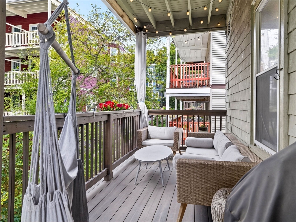 18 Saint Rose St # 3