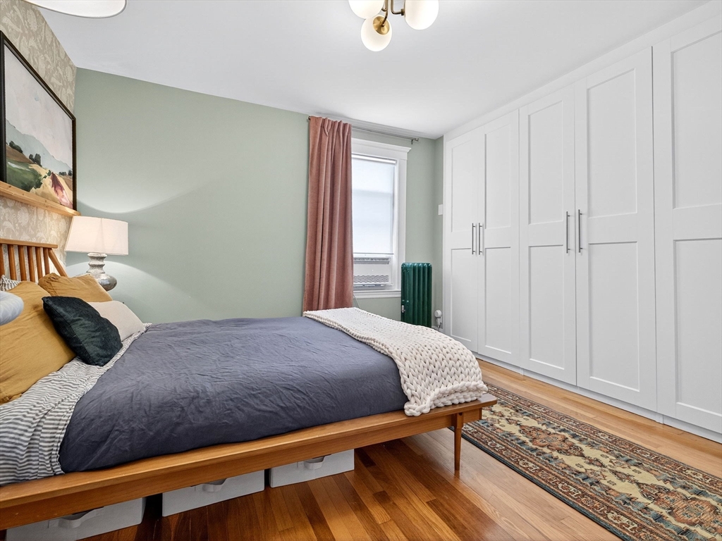 18 Saint Rose St # 3