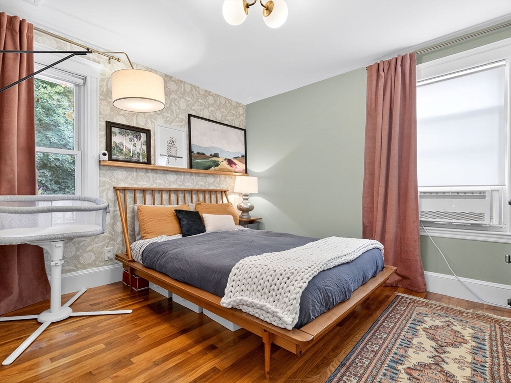 18 Saint Rose St # 3