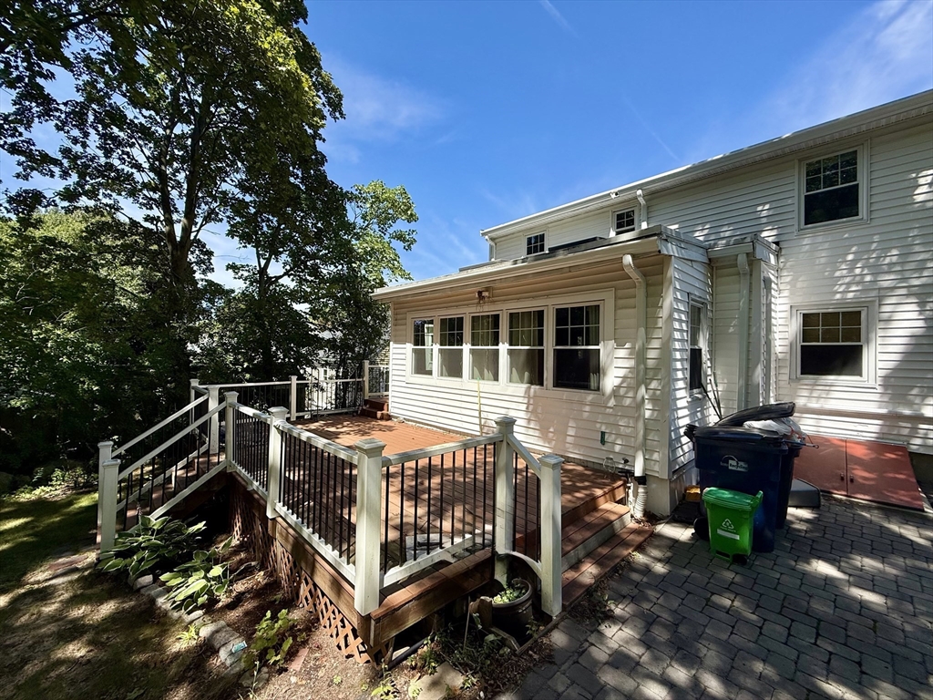 100 Stimson St