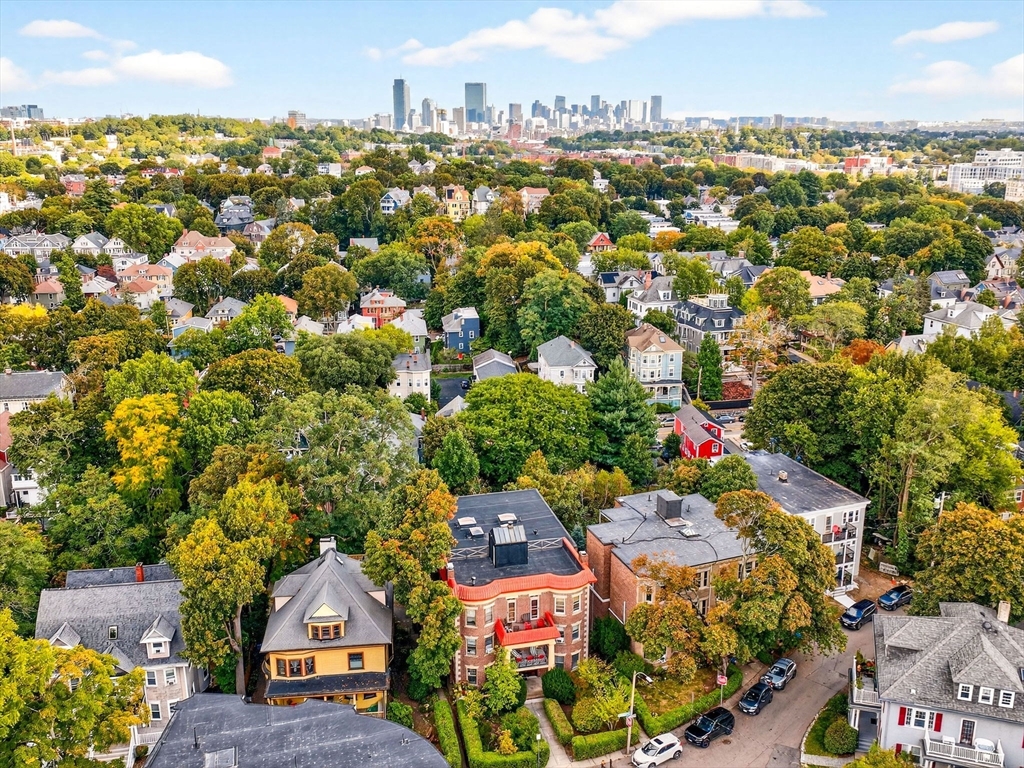 32 Robinwood Ave # 7