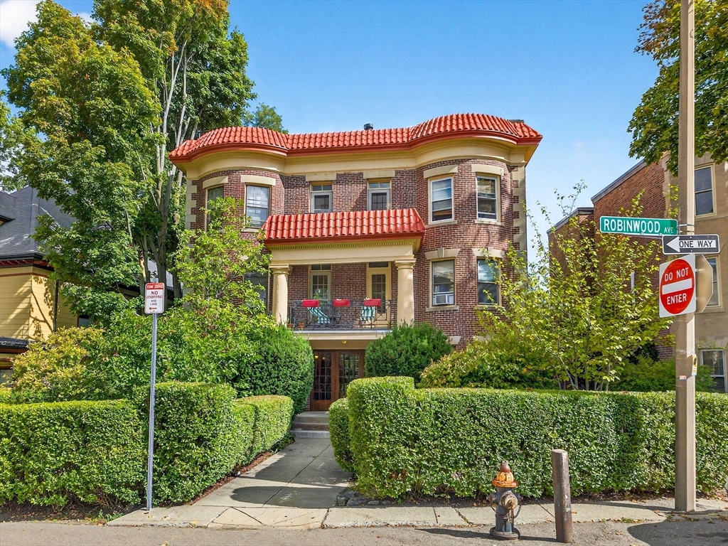 32 Robinwood Ave # 7