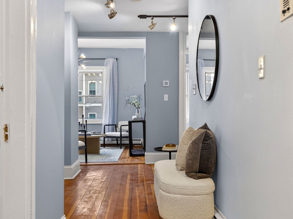 32 Robinwood Ave # 7