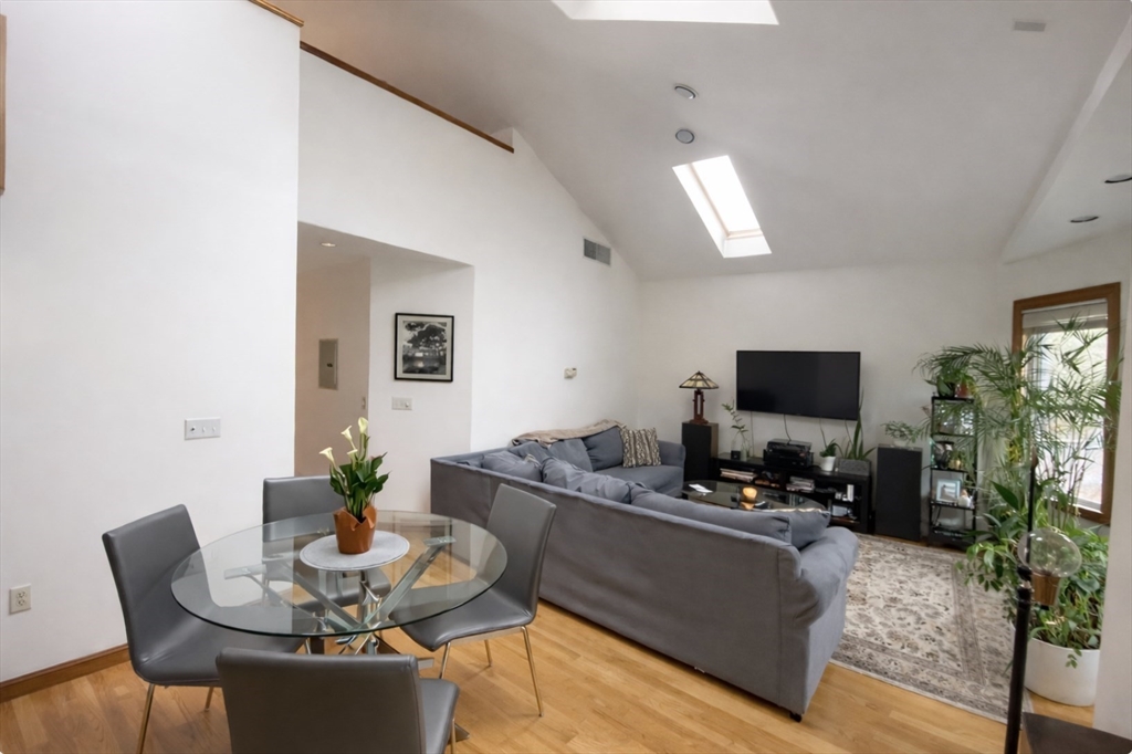 30 Newbern Street # 3