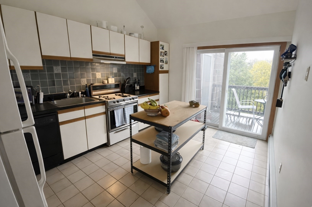 30 Newbern Street # 3