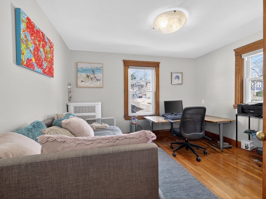 164 Floral Ave