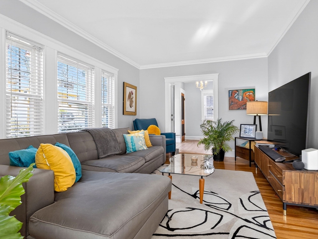 164 Floral Ave