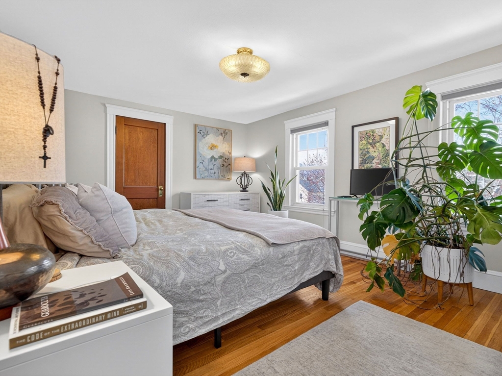 164 Floral Ave