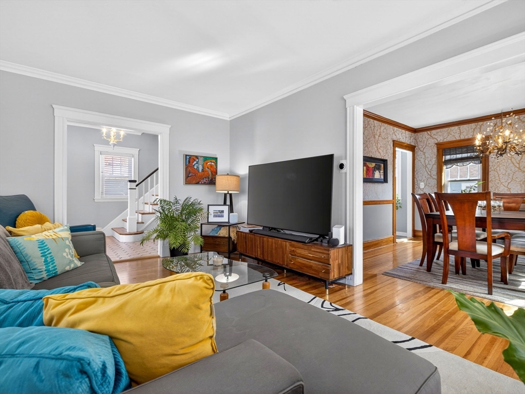 164 Floral Ave