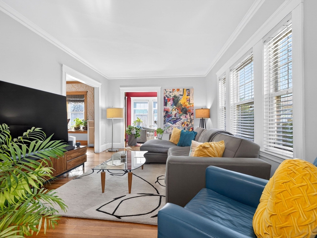 164 Floral Ave