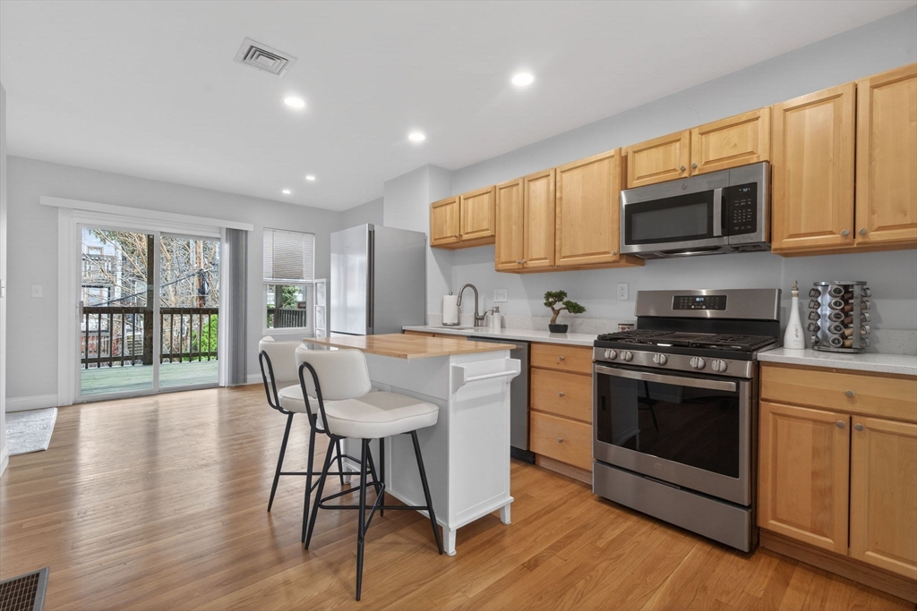 116 Trenton St # 2
