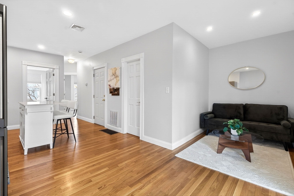 116 Trenton St # 2