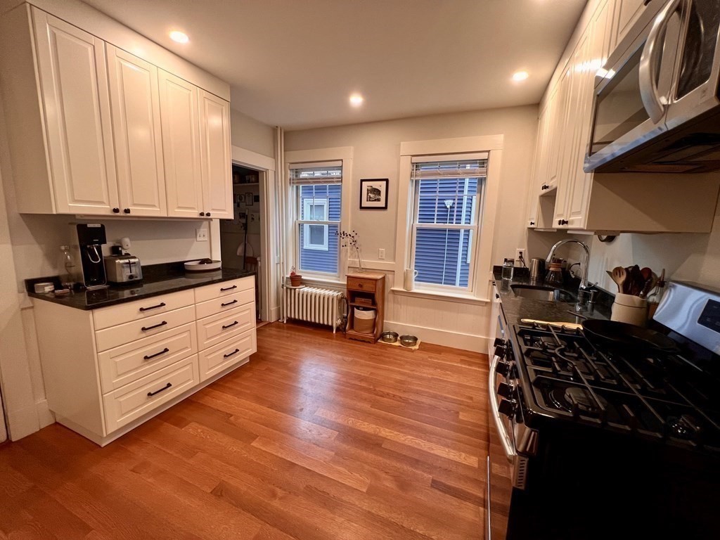 12 Rosemary St # 1