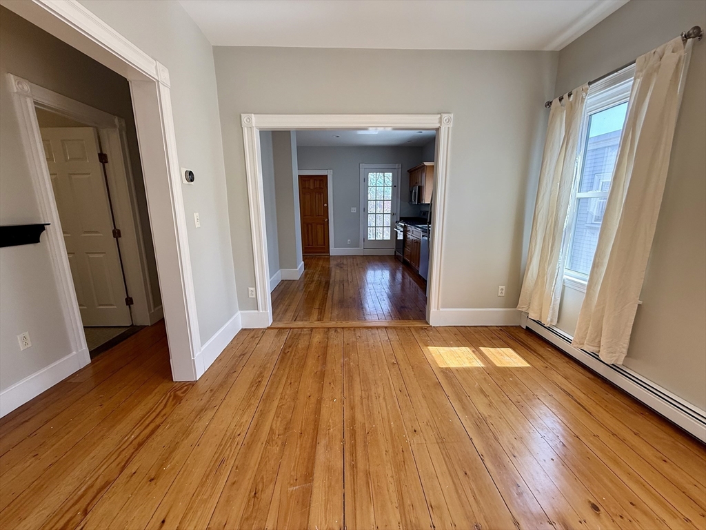 38 Goldsmith St # 3