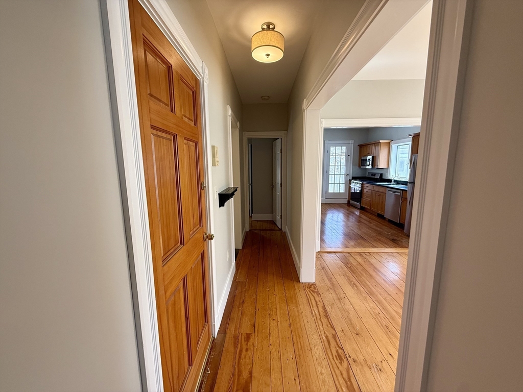 38 Goldsmith St # 3