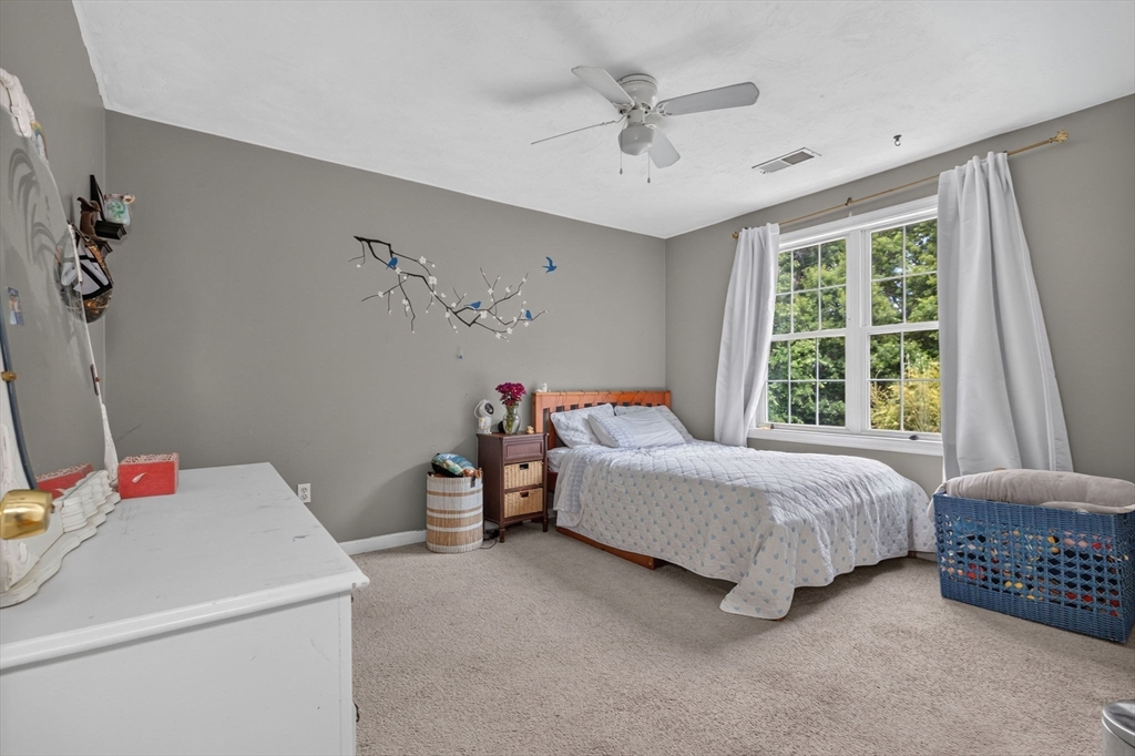4 Kybren Cir