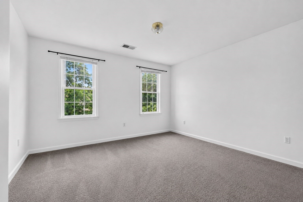 4 Kybren Cir