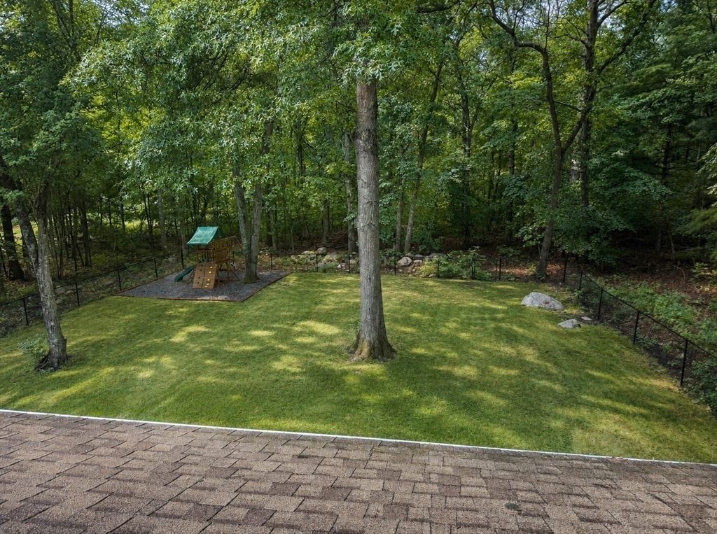 27 Walden Dr