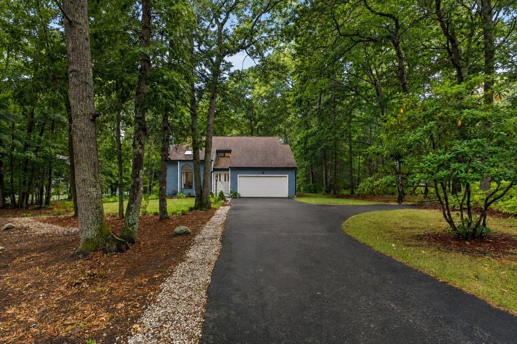 27 Walden Dr
