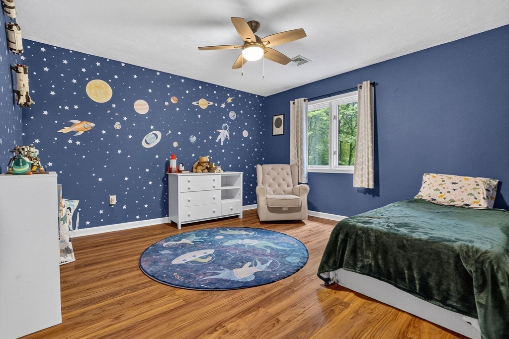 27 Walden Dr