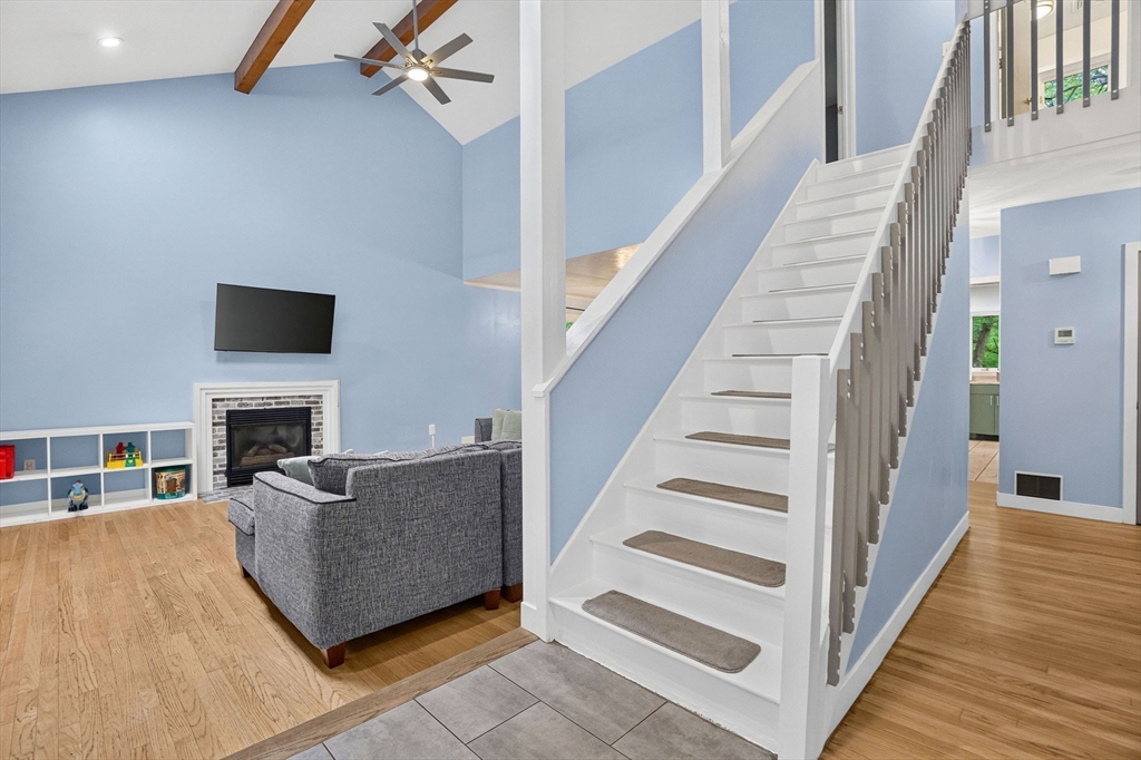 27 Walden Dr