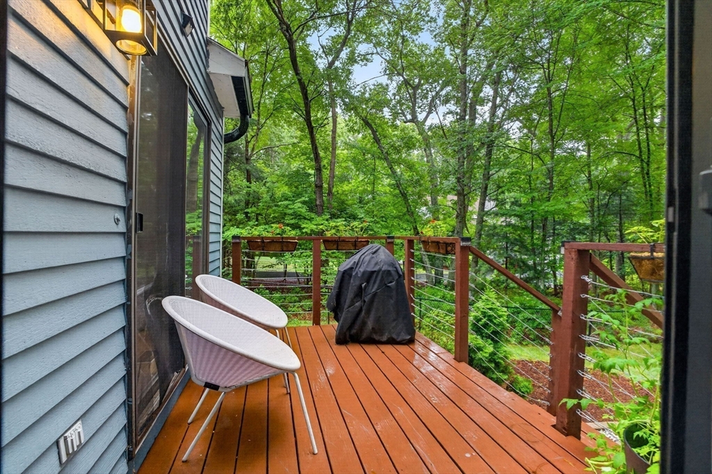 27 Walden Dr